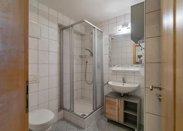 Haus Aventurin بيت للعطل *